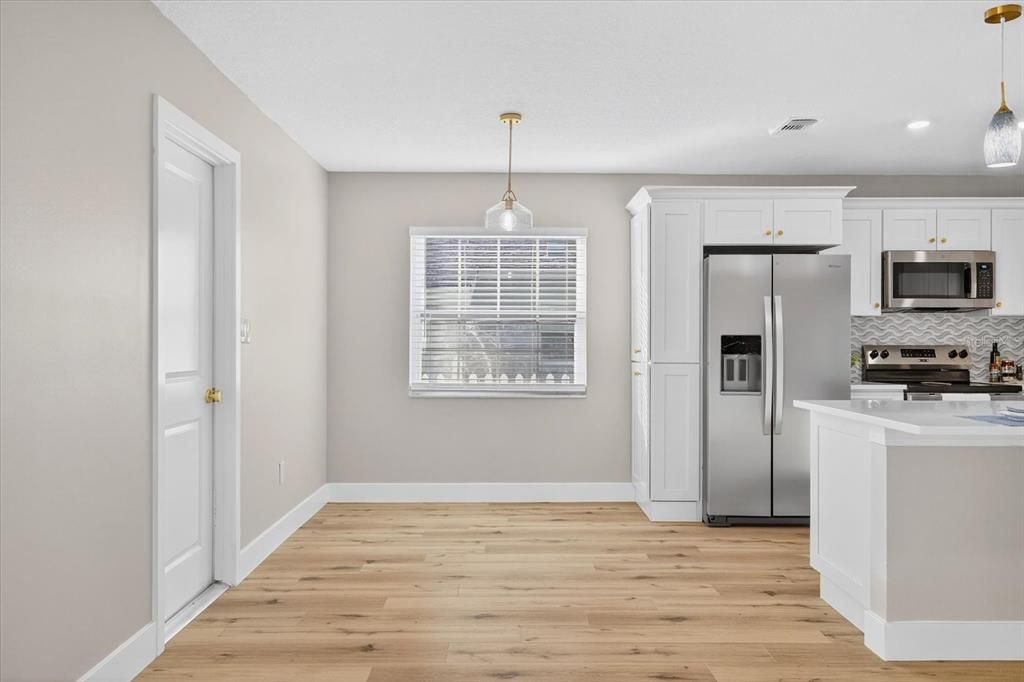 Activo con contrato: $459,000 (3 camas, 2 baños, 1232 Pies cuadrados)