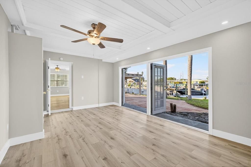 Activo con contrato: $459,000 (3 camas, 2 baños, 1232 Pies cuadrados)