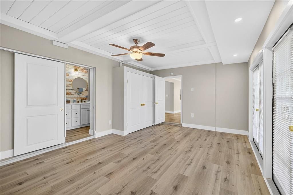 Activo con contrato: $459,000 (3 camas, 2 baños, 1232 Pies cuadrados)