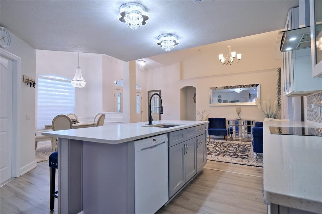 Active With Contract: $320,000 (3 beds, 2 baths, 1889 Square Feet)