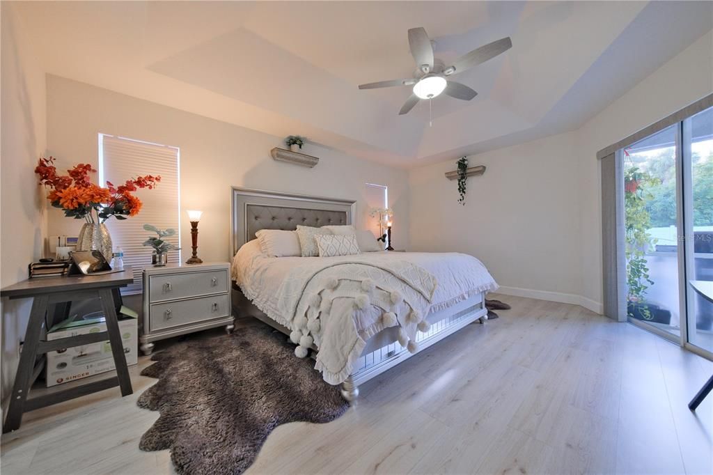 Active With Contract: $320,000 (3 beds, 2 baths, 1889 Square Feet)