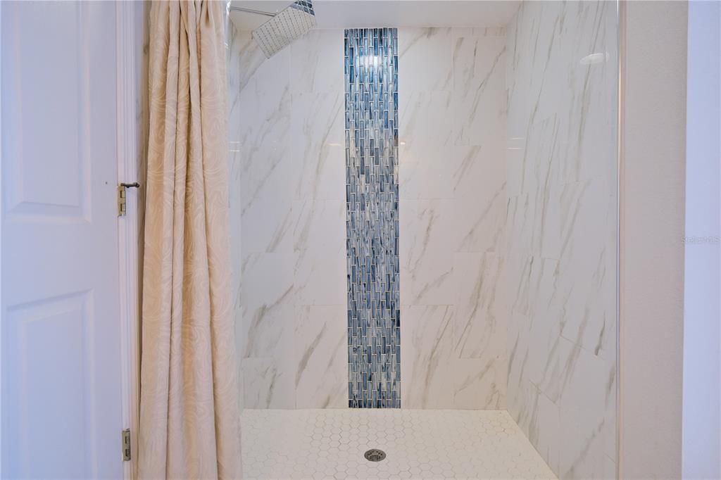 Active With Contract: $320,000 (3 beds, 2 baths, 1889 Square Feet)