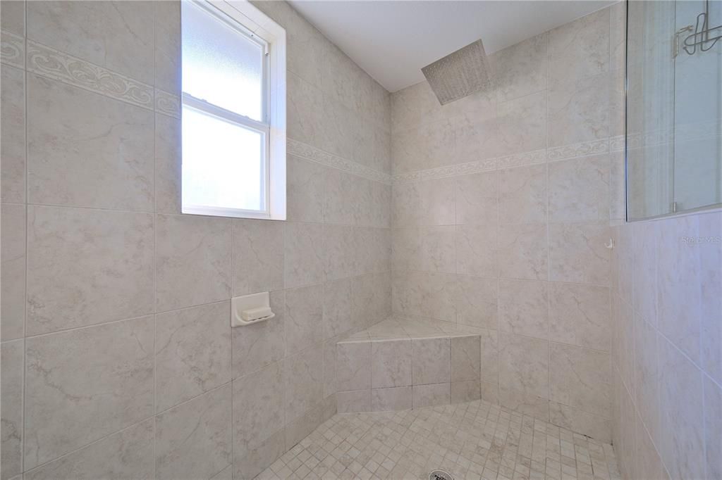 Active With Contract: $320,000 (3 beds, 2 baths, 1889 Square Feet)