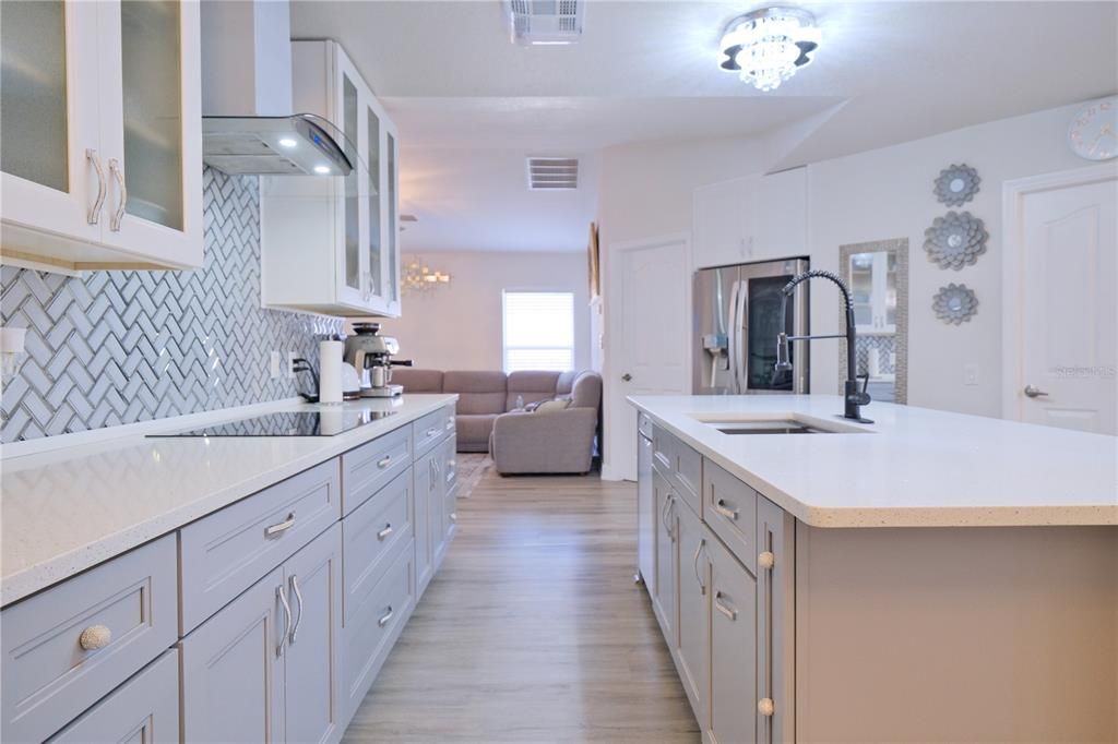 Active With Contract: $320,000 (3 beds, 2 baths, 1889 Square Feet)