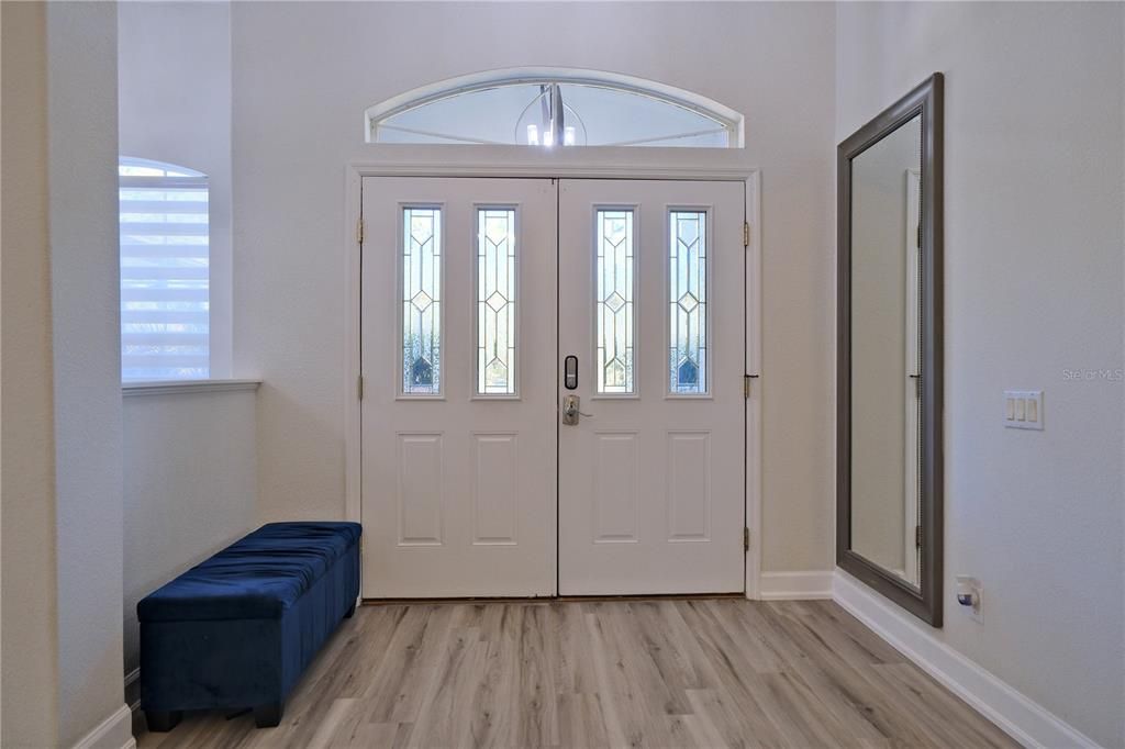 Active With Contract: $320,000 (3 beds, 2 baths, 1889 Square Feet)