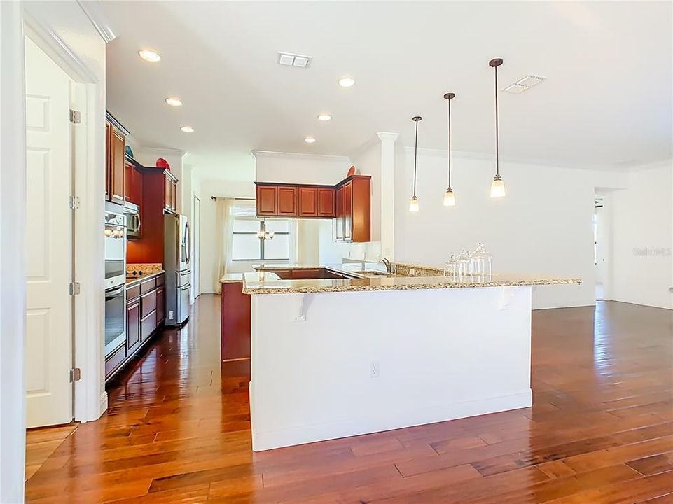 На продажу: $439,900 (3 спален, 2 ванн, 2352 Квадратных фут)