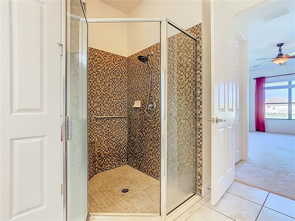 На продажу: $439,900 (3 спален, 2 ванн, 2352 Квадратных фут)