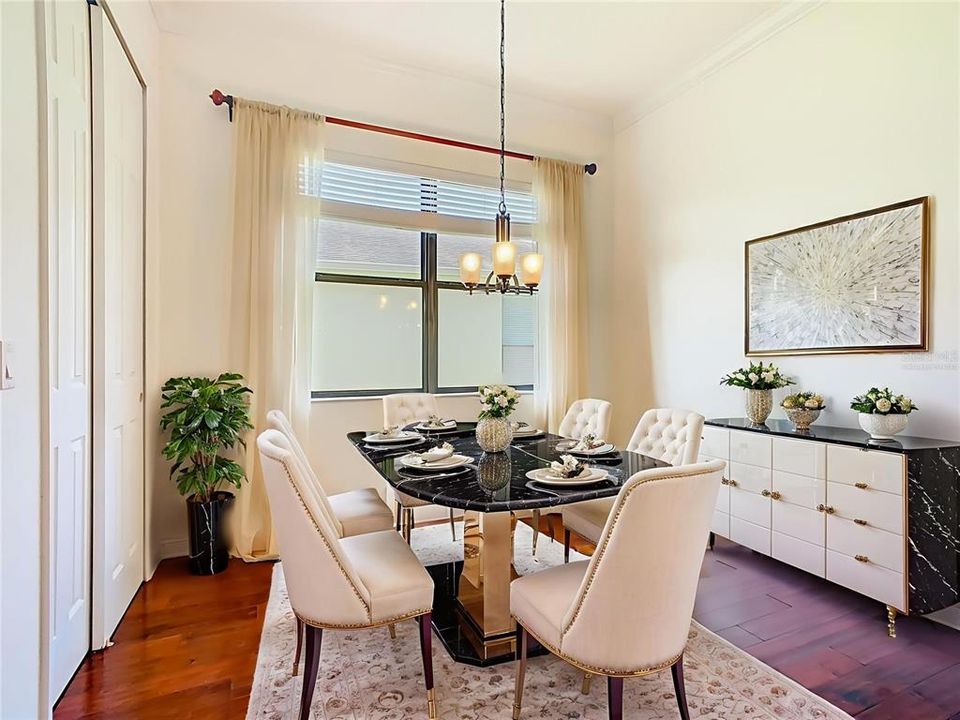 На продажу: $439,900 (3 спален, 2 ванн, 2352 Квадратных фут)