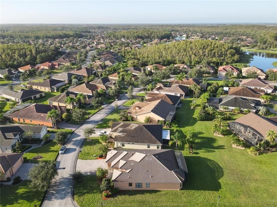 На продажу: $439,900 (3 спален, 2 ванн, 2352 Квадратных фут)