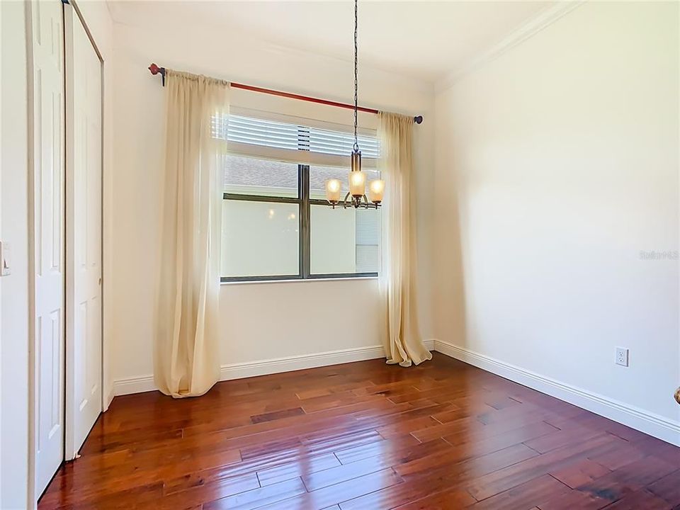 На продажу: $439,900 (3 спален, 2 ванн, 2352 Квадратных фут)