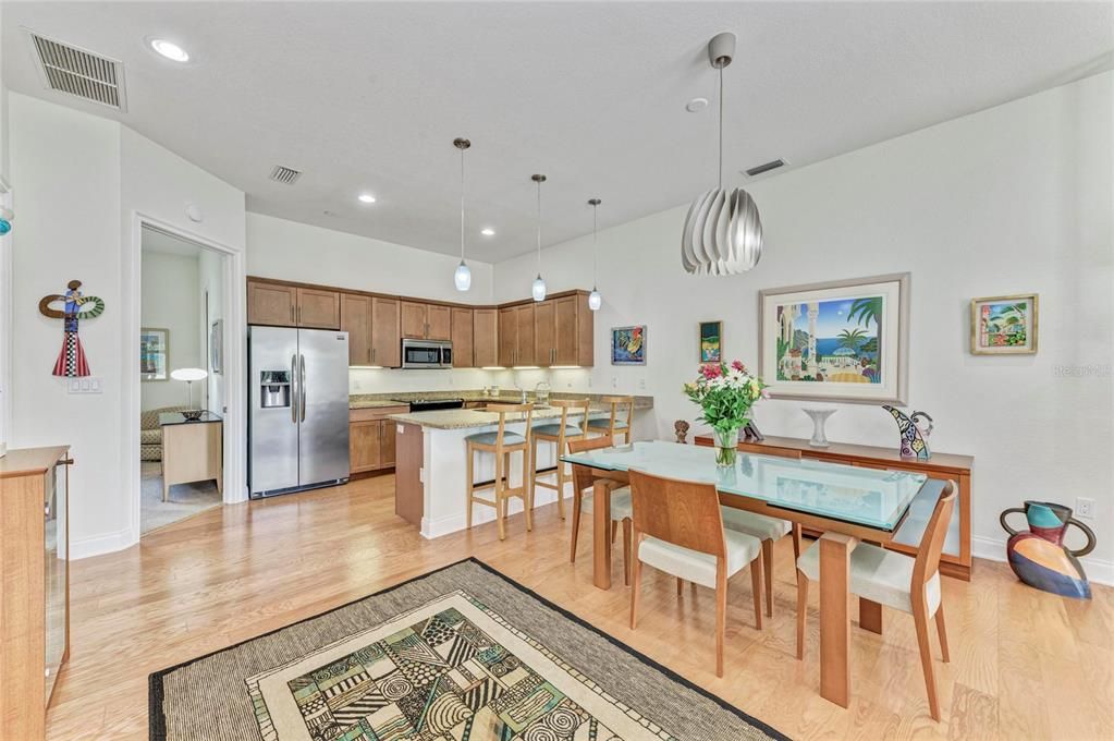 На продажу: $795,000 (2 спален, 2 ванн, 1767 Квадратных фут)