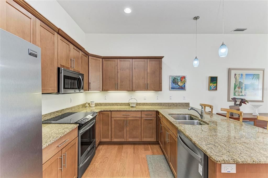 На продажу: $795,000 (2 спален, 2 ванн, 1767 Квадратных фут)