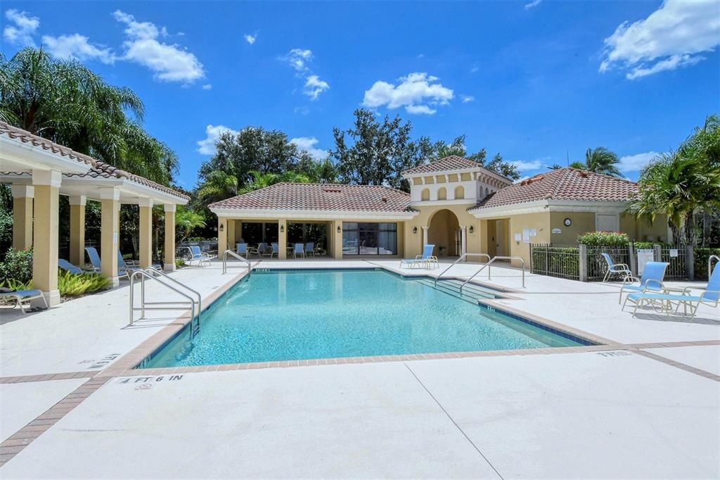 Active With Contract: $550,000 (3 beds, 2 baths, 2411 Square Feet)