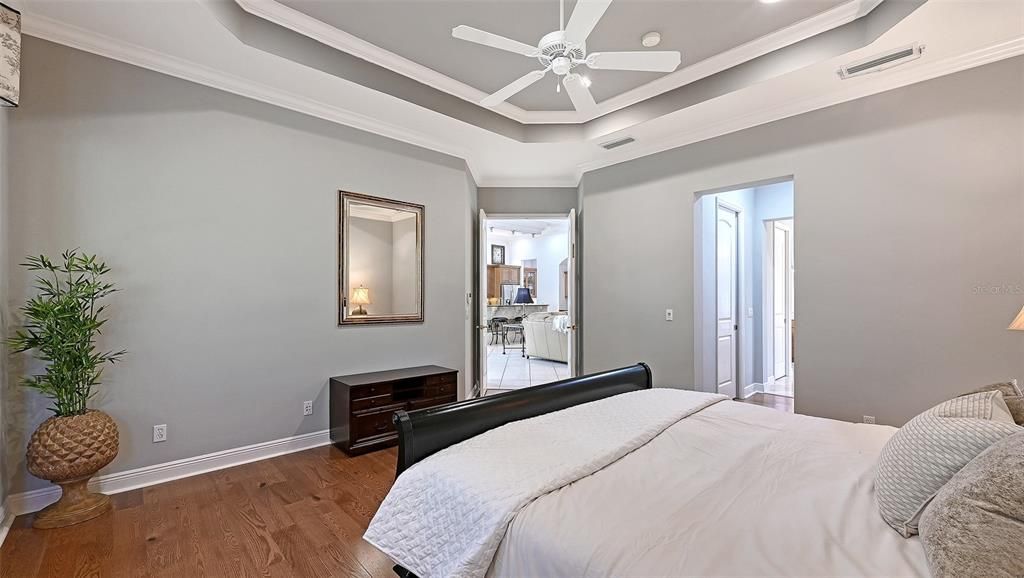 Active With Contract: $550,000 (3 beds, 2 baths, 2411 Square Feet)