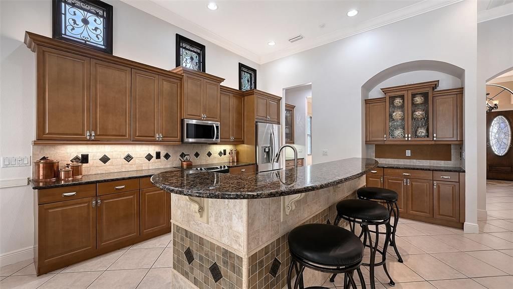 Active With Contract: $550,000 (3 beds, 2 baths, 2411 Square Feet)