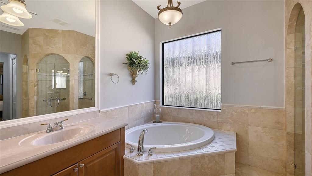 Active With Contract: $550,000 (3 beds, 2 baths, 2411 Square Feet)