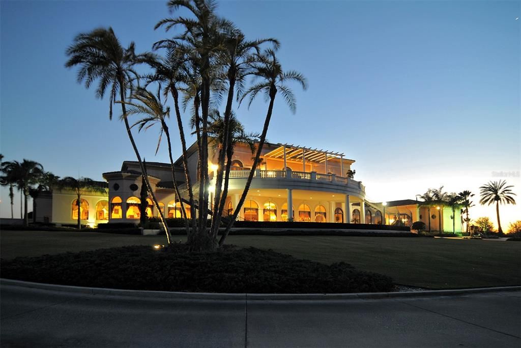 Active With Contract: $550,000 (3 beds, 2 baths, 2411 Square Feet)