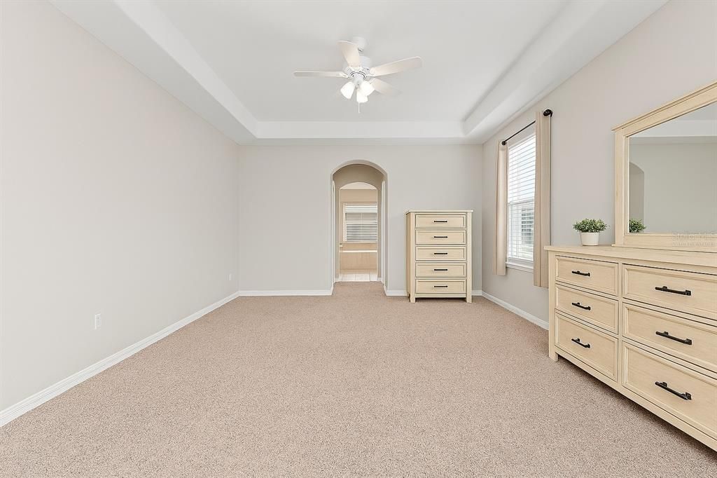 For Sale: $539,000 (5 beds, 2 baths, 2761 Square Feet)