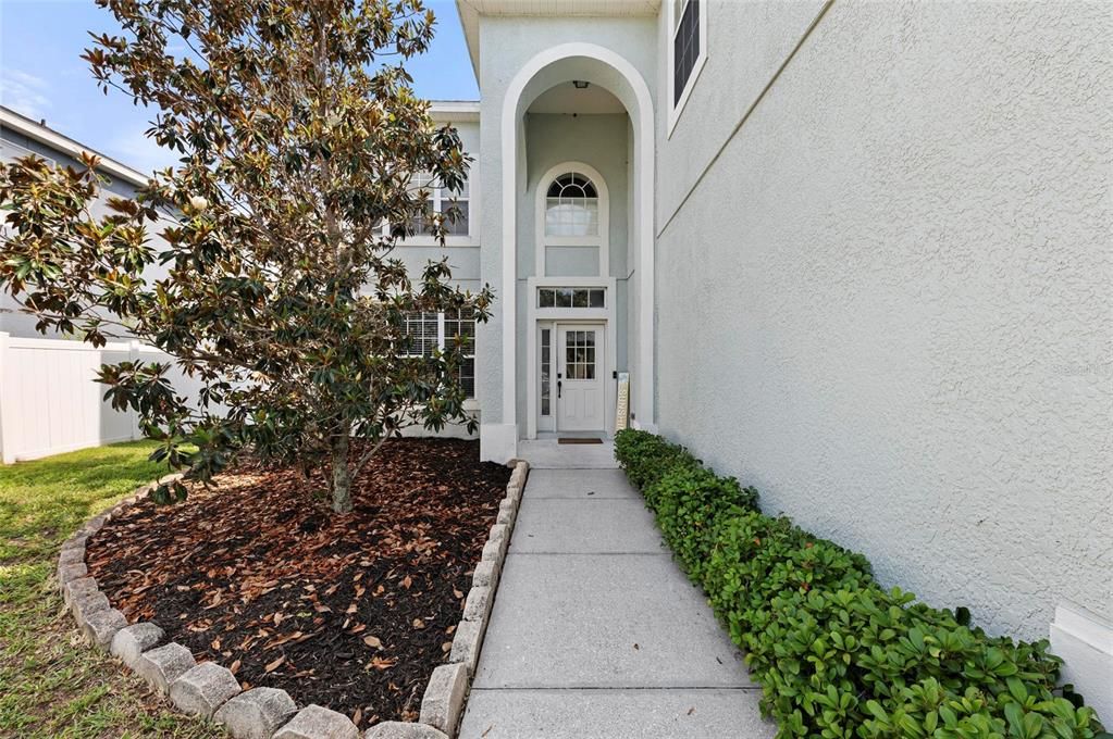 For Sale: $539,000 (5 beds, 2 baths, 2761 Square Feet)