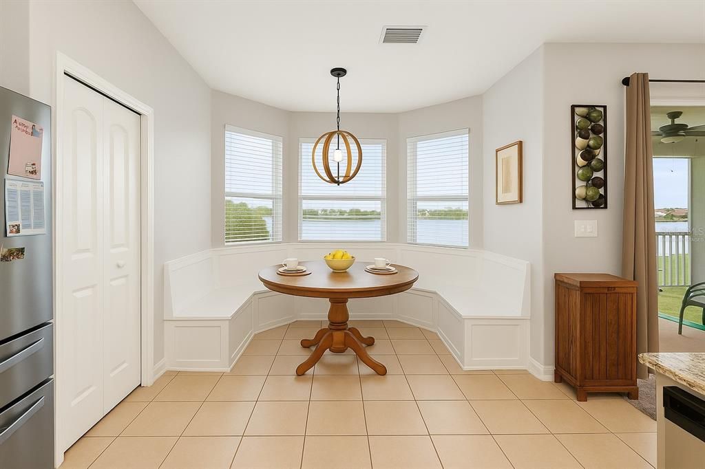 For Sale: $539,000 (5 beds, 2 baths, 2761 Square Feet)