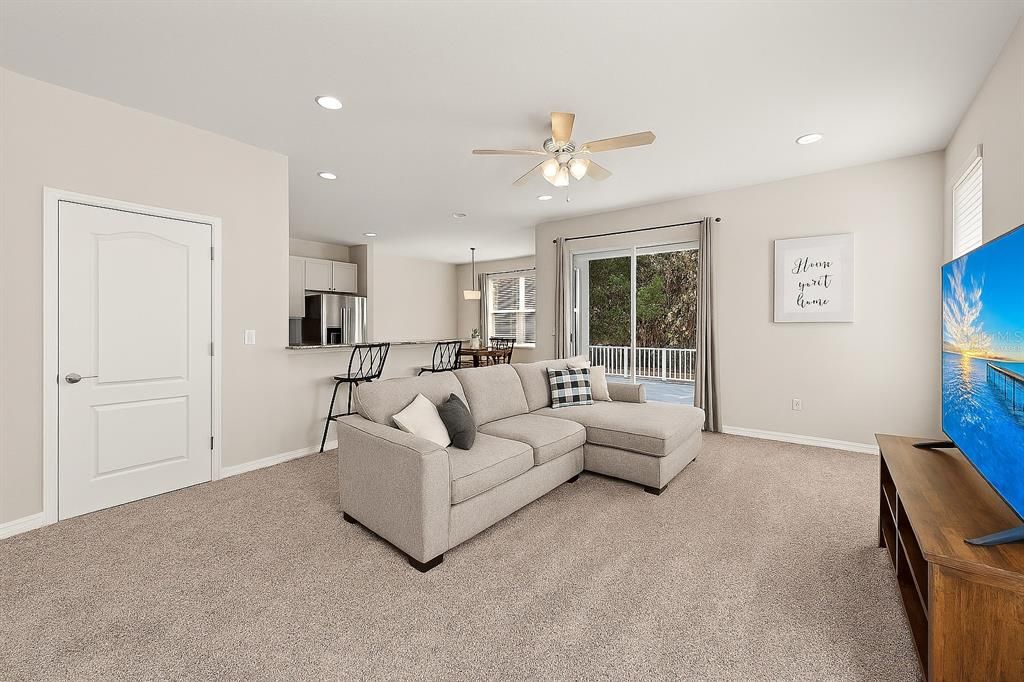 For Sale: $539,000 (5 beds, 2 baths, 2761 Square Feet)