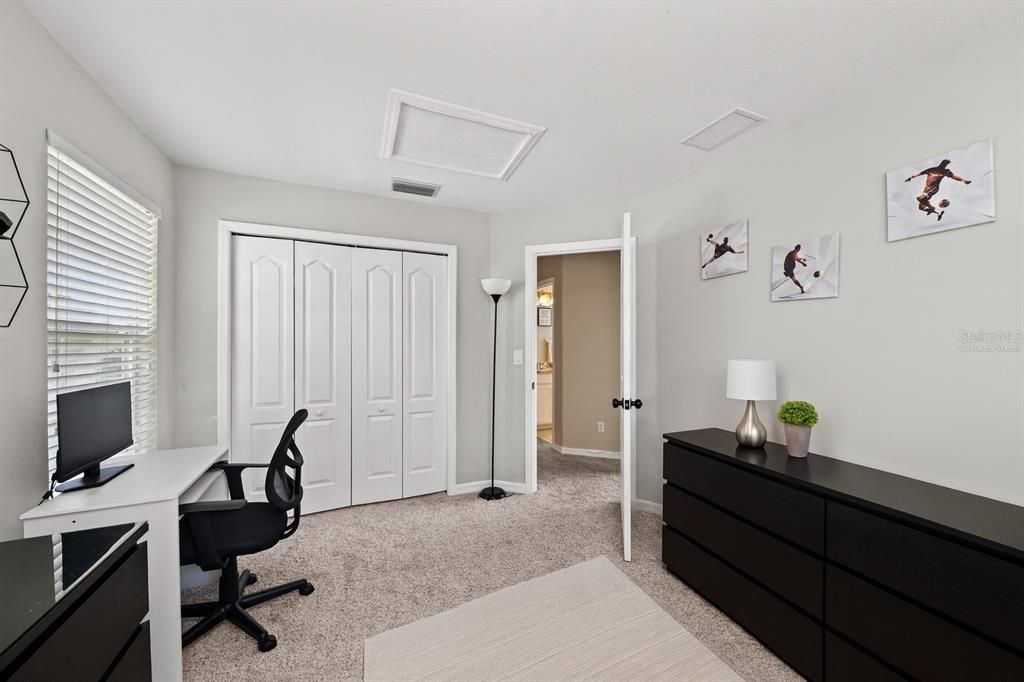 For Sale: $539,000 (5 beds, 2 baths, 2761 Square Feet)