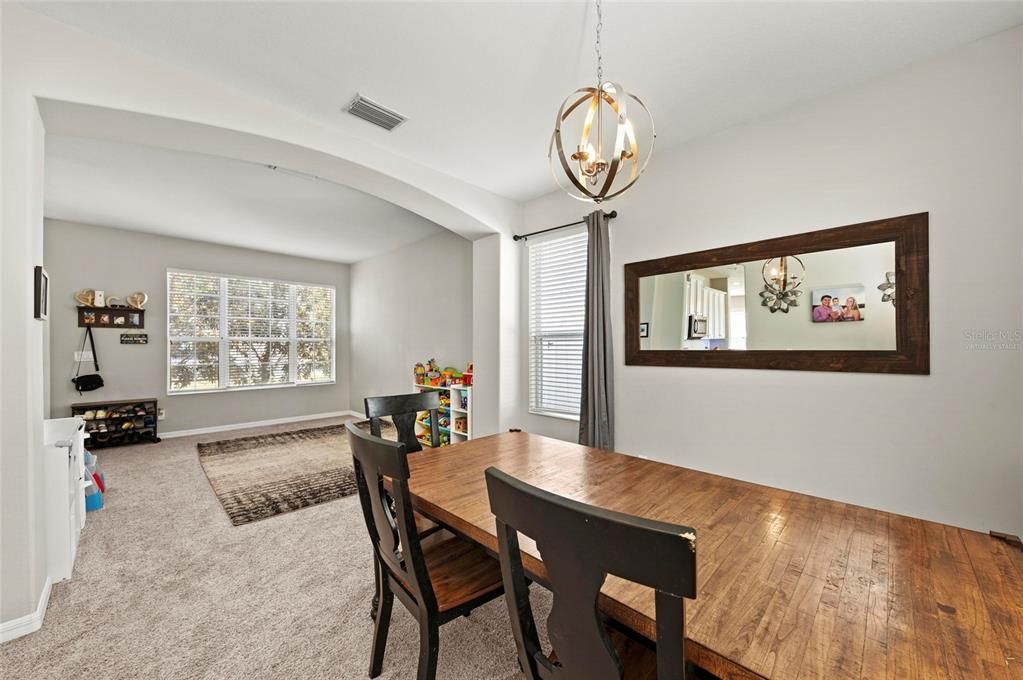 For Sale: $539,000 (5 beds, 2 baths, 2761 Square Feet)