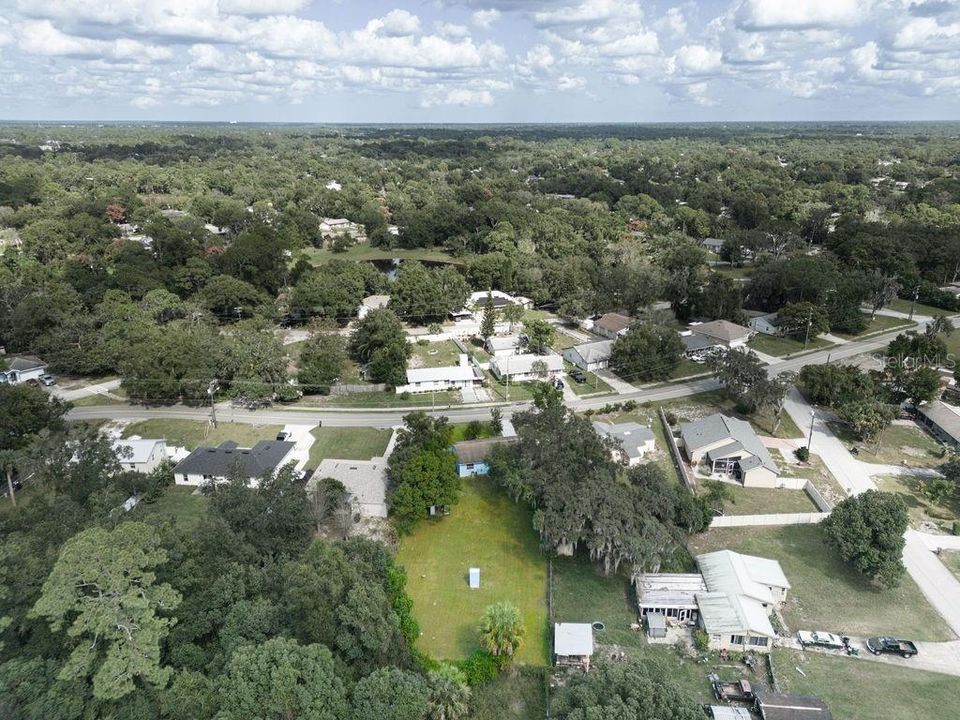 Active With Contract: $235,000 (3 beds, 1 baths, 988 Square Feet)