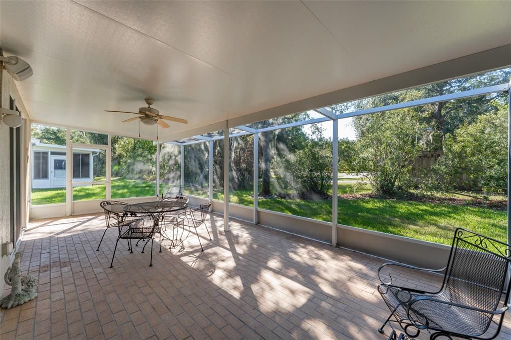 На продажу: $370,000 (3 спален, 2 ванн, 1828 Квадратных фут)