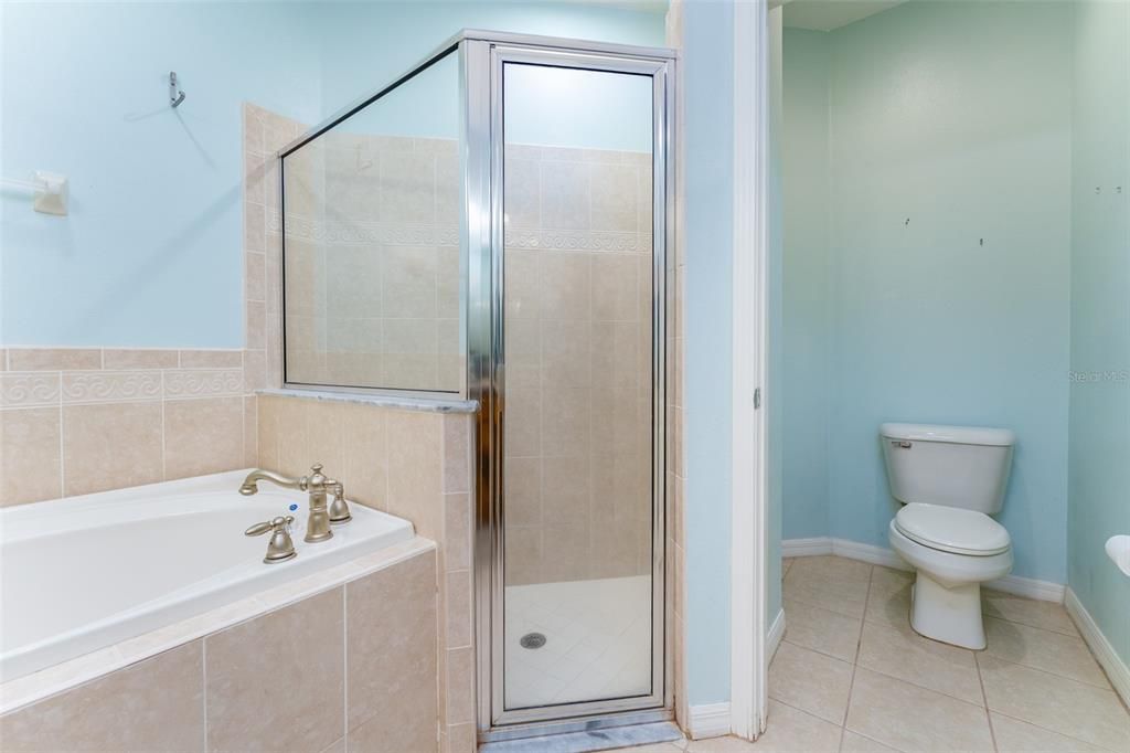 На продажу: $370,000 (3 спален, 2 ванн, 1828 Квадратных фут)