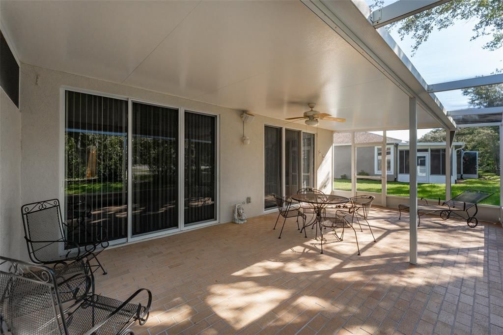 На продажу: $370,000 (3 спален, 2 ванн, 1828 Квадратных фут)