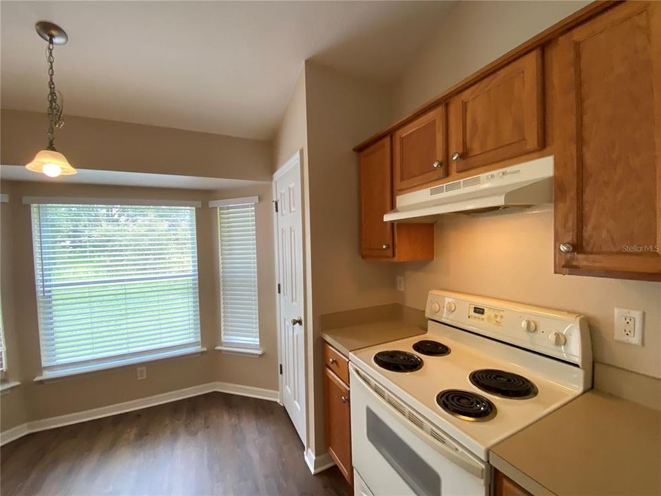 En Renta: $1,595 (3 camas, 2 baños, 1330 Pies cuadrados)