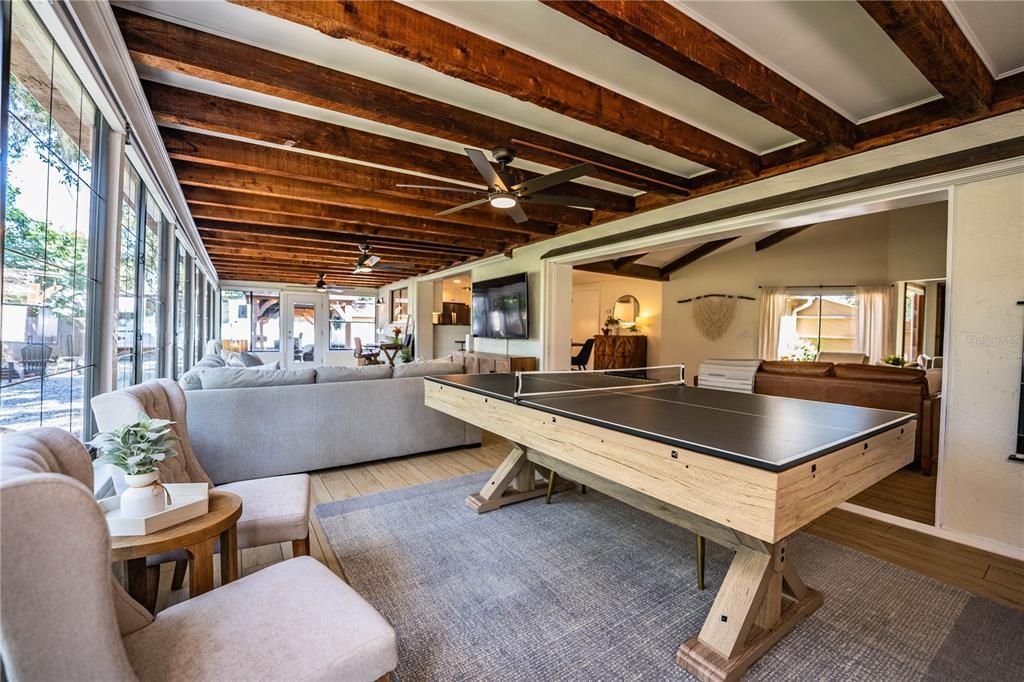 En Venta: $515,000 (3 camas, 2 baños, 2545 Pies cuadrados)