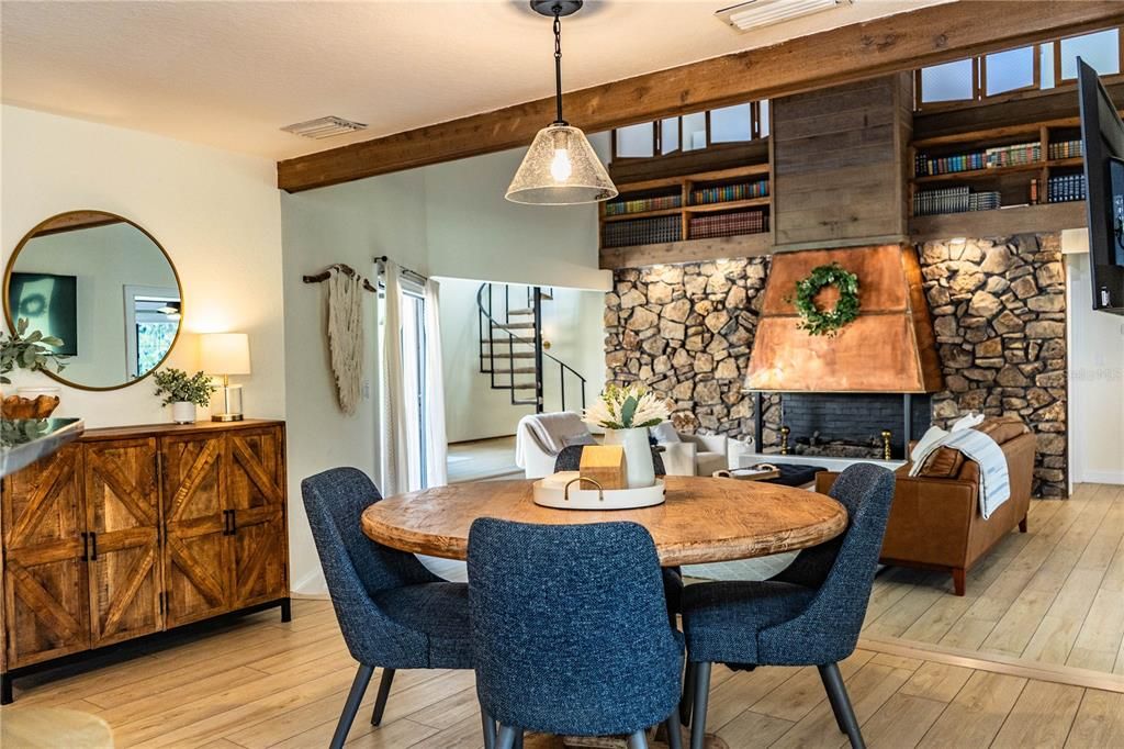 En Venta: $515,000 (3 camas, 2 baños, 2545 Pies cuadrados)