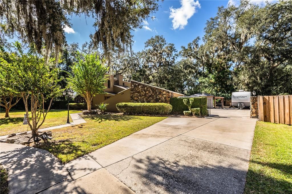 En Venta: $515,000 (3 camas, 2 baños, 2545 Pies cuadrados)