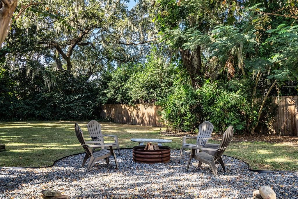 En Venta: $515,000 (3 camas, 2 baños, 2545 Pies cuadrados)