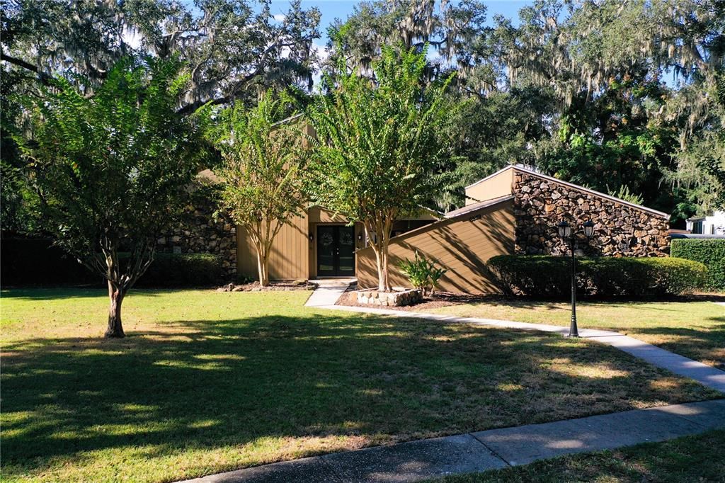 En Venta: $515,000 (3 camas, 2 baños, 2545 Pies cuadrados)