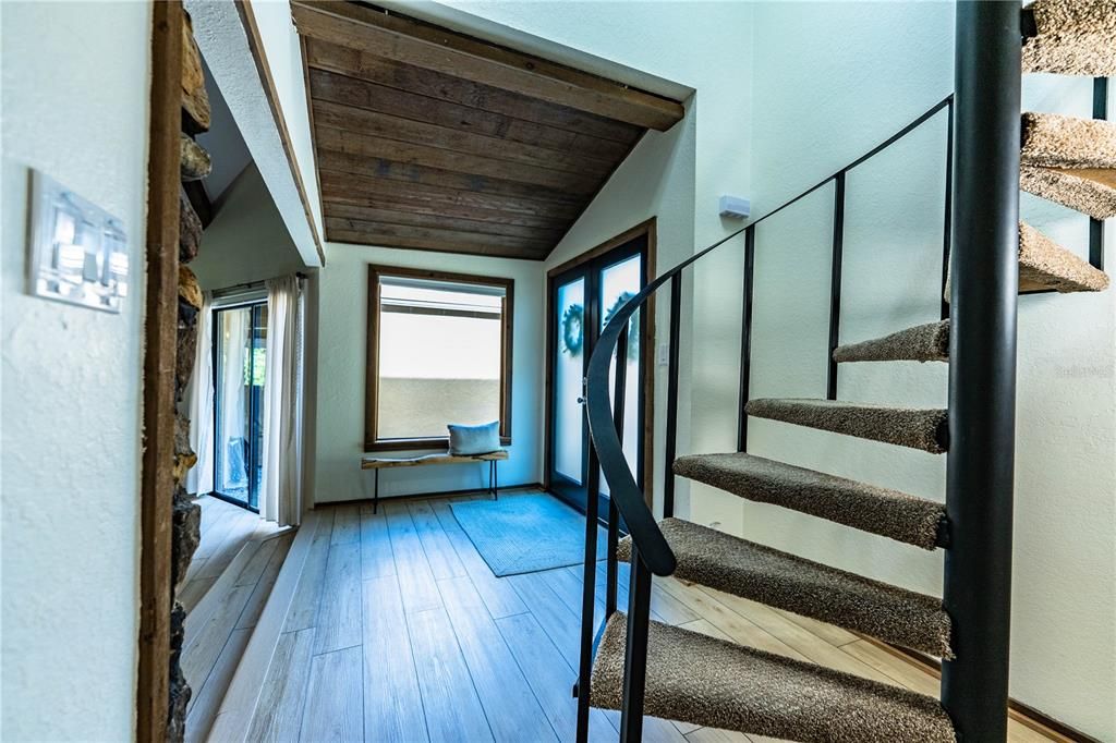 En Venta: $515,000 (3 camas, 2 baños, 2545 Pies cuadrados)