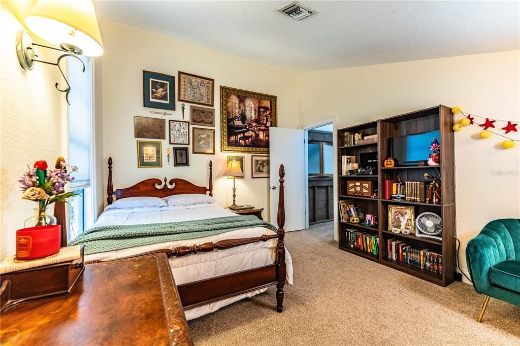 En Venta: $515,000 (3 camas, 2 baños, 2545 Pies cuadrados)