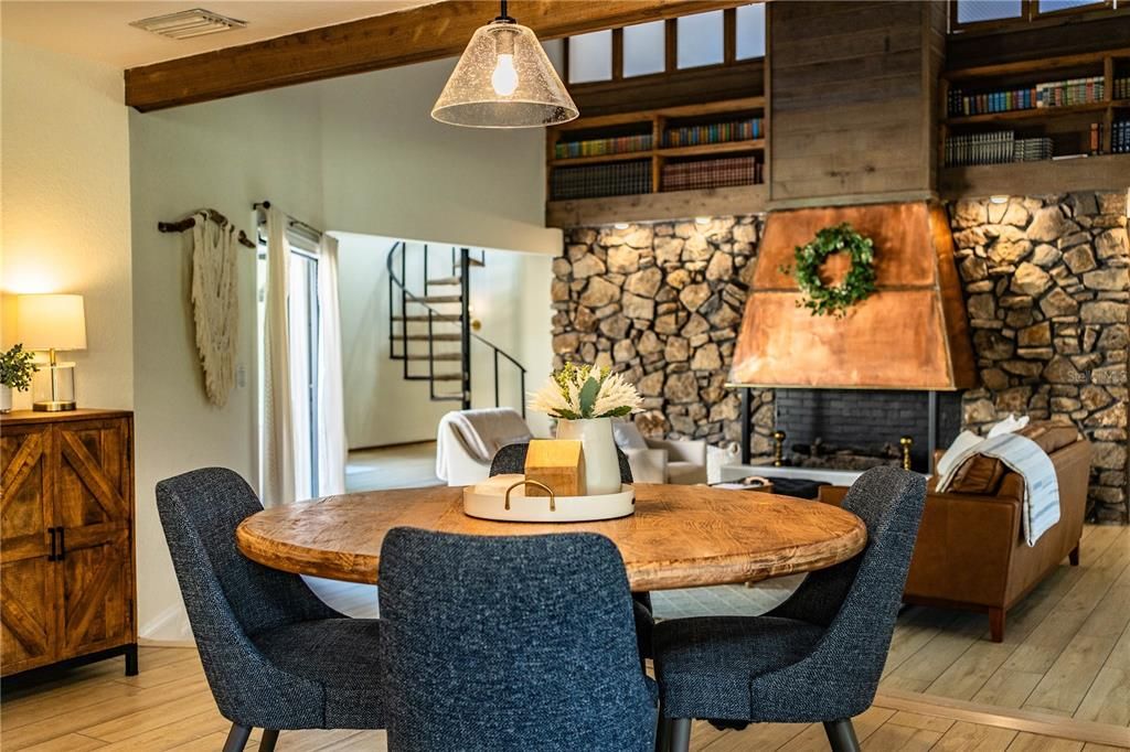 En Venta: $515,000 (3 camas, 2 baños, 2545 Pies cuadrados)