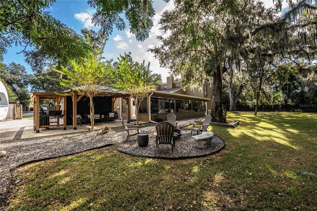 En Venta: $515,000 (3 camas, 2 baños, 2545 Pies cuadrados)