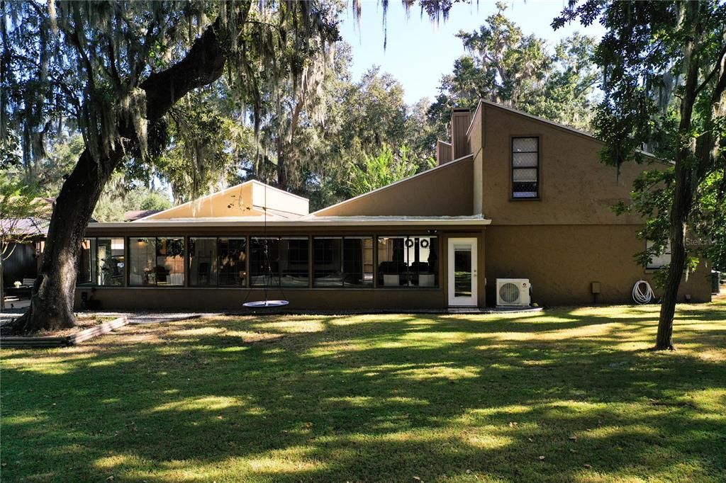 En Venta: $515,000 (3 camas, 2 baños, 2545 Pies cuadrados)