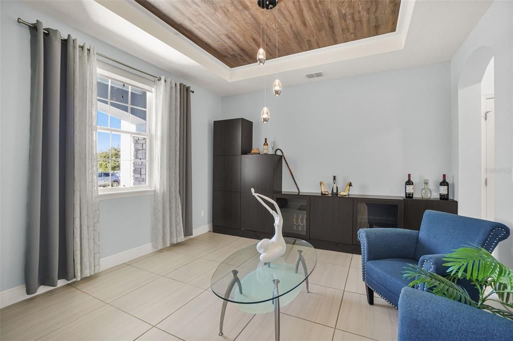 For Sale: $999,000 (6 beds, 5 baths, 4741 Square Feet)