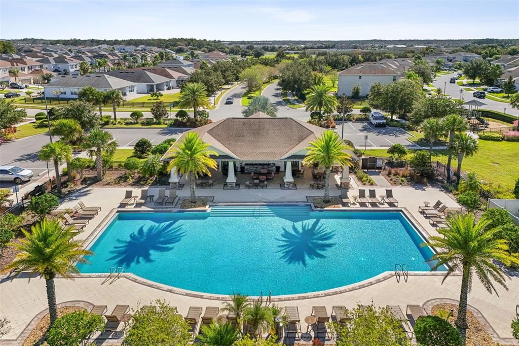 For Sale: $999,000 (6 beds, 5 baths, 4741 Square Feet)