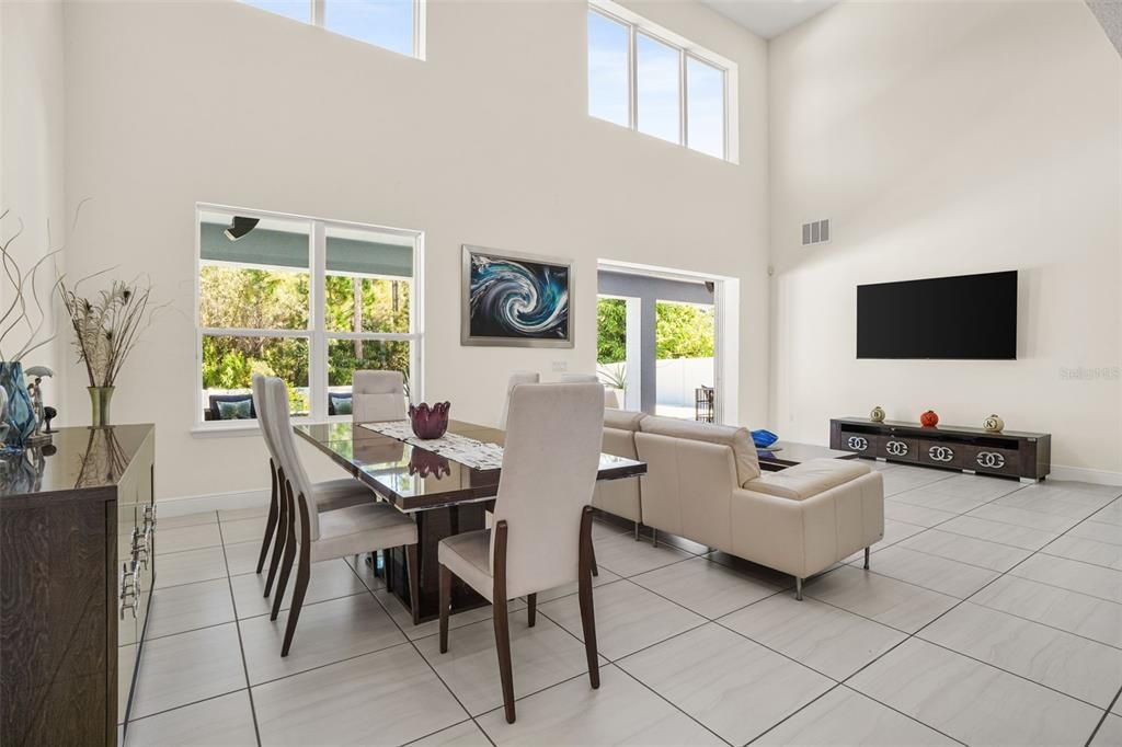 For Sale: $999,000 (6 beds, 5 baths, 4741 Square Feet)