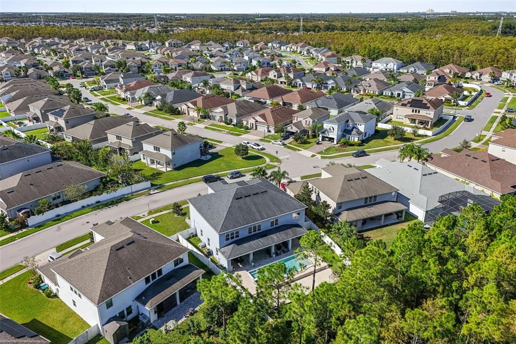 For Sale: $999,000 (6 beds, 5 baths, 4741 Square Feet)