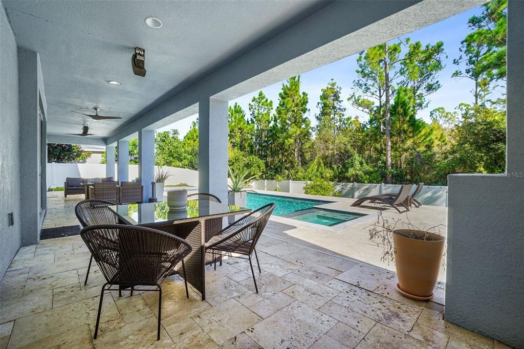 For Sale: $999,000 (6 beds, 5 baths, 4741 Square Feet)