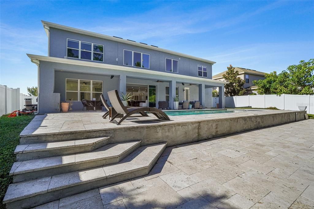 For Sale: $999,000 (6 beds, 5 baths, 4741 Square Feet)