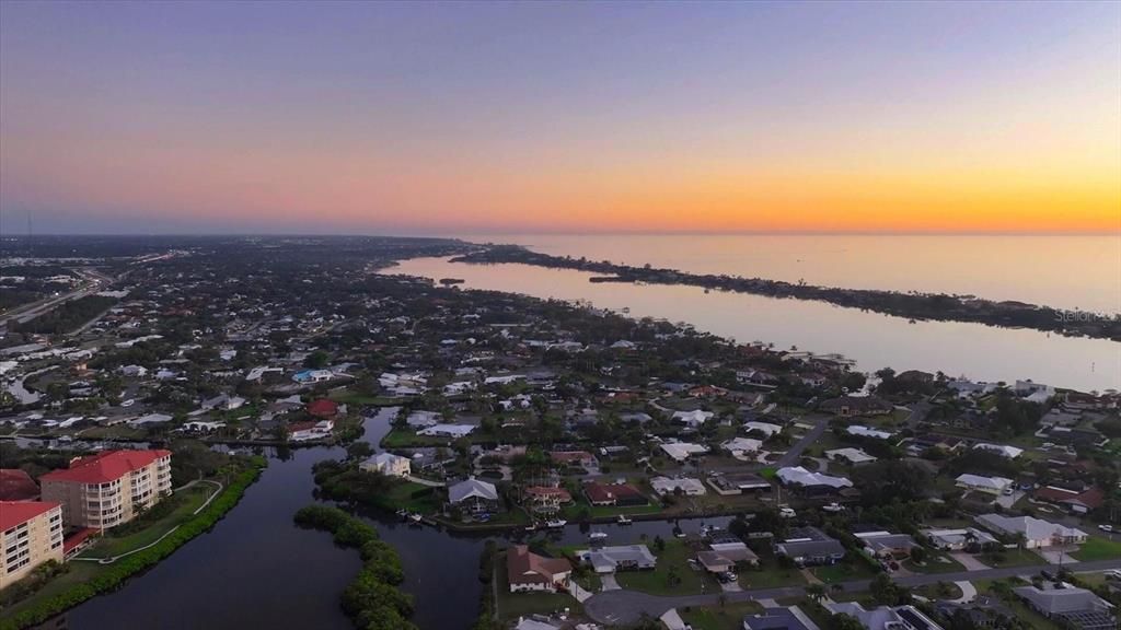For Sale: $949,000 (3 beds, 3 baths, 3771 Square Feet)
