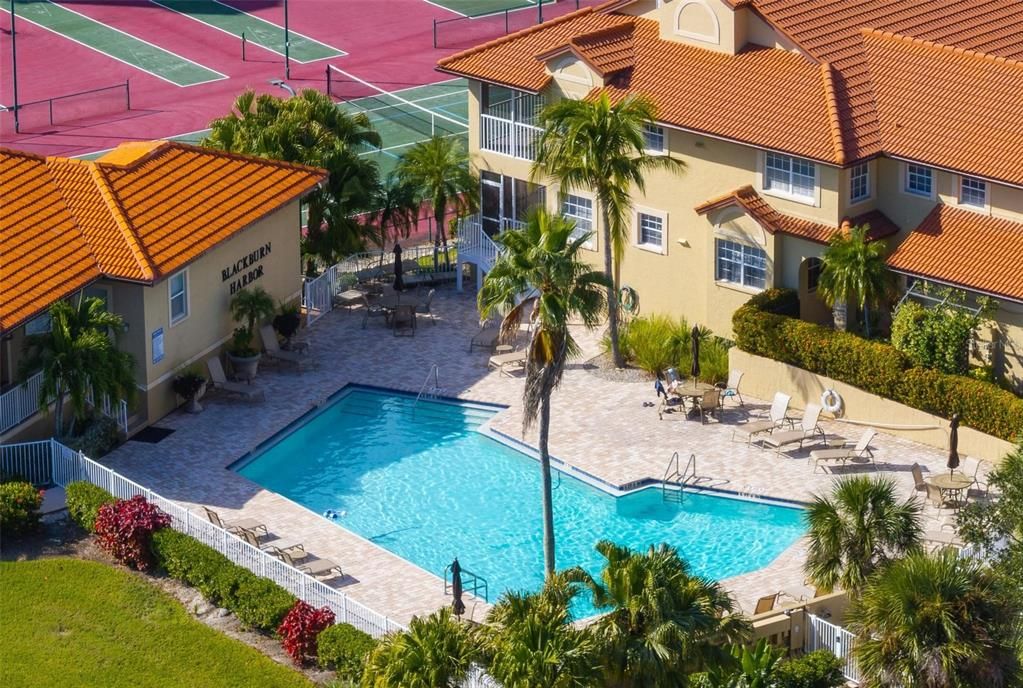 For Sale: $949,000 (3 beds, 3 baths, 3771 Square Feet)